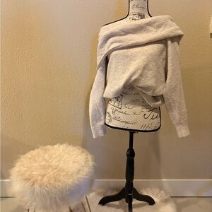 Divided Off-Shoulder Cream Sweater